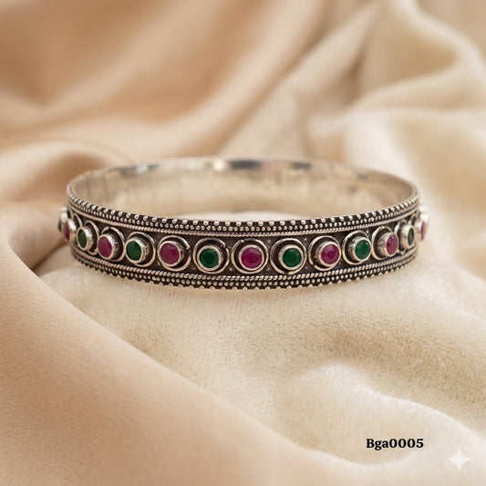Traditional Gemstone Bangle