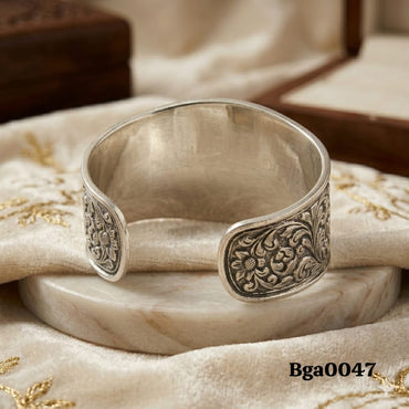 Floral Engraved Cuff Kada