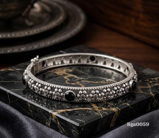 Floral Black Stone Bangle