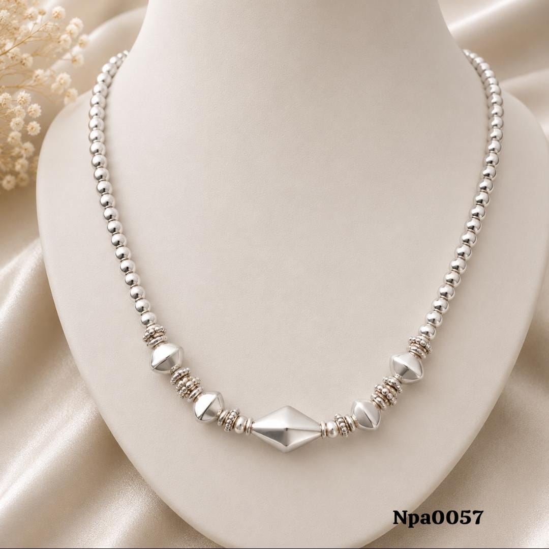Elegant 92.5 Sterling Silver Bead Necklace