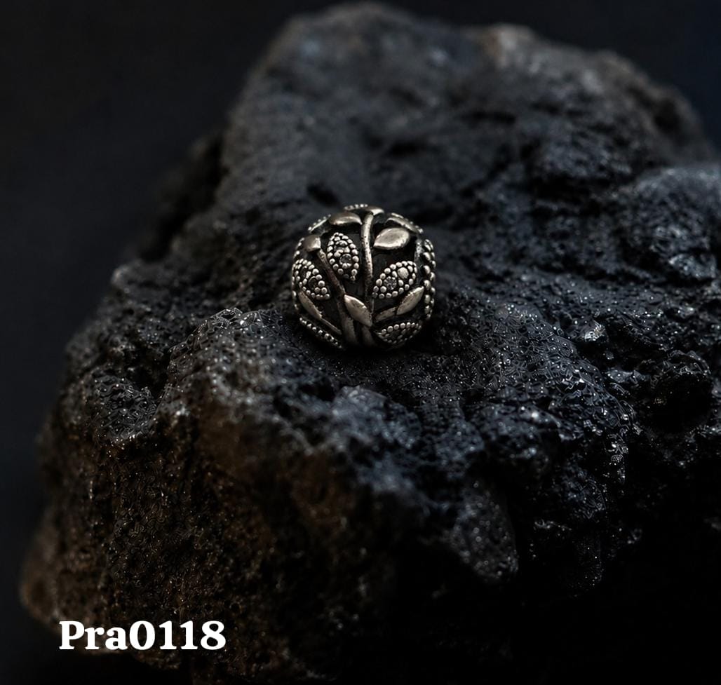 Botanical Leaf Charm