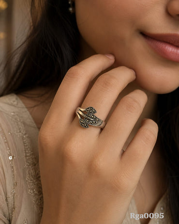 Sterling Silver Leaf-Inspired Marcasite Ring