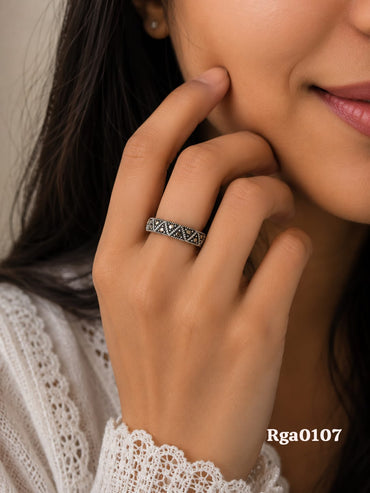 Woven Style Marcasite Band