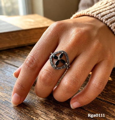 Four-Petal Black Stone Marcasite Ring