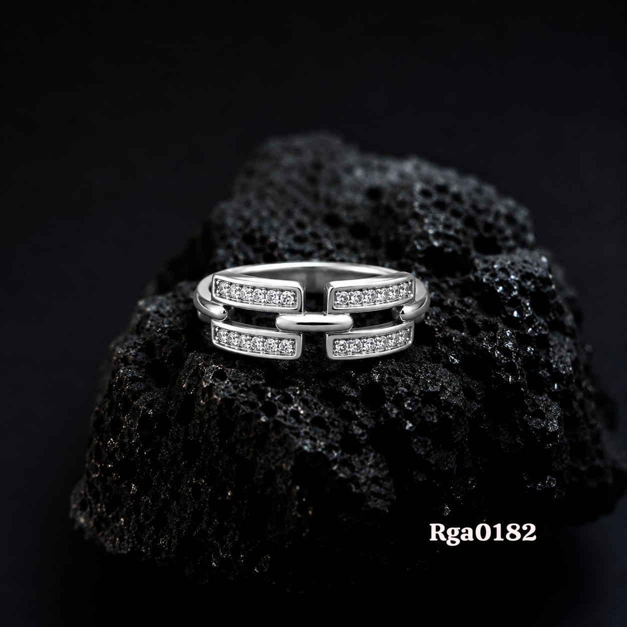 Link-Style Band Ring
