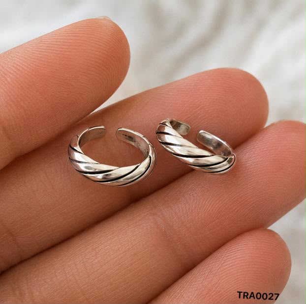 92.5 Sterling Silver diagonal grooved pattern Toe Rings