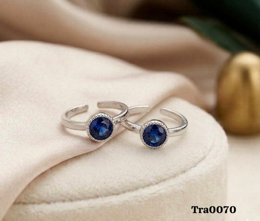 Elegant Round-Stone Silver Rings - Deep Blue Gemstone