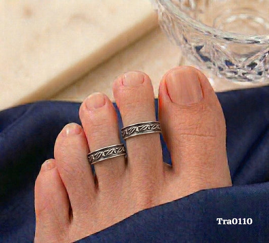 Leaf or vine-like Toe Rings