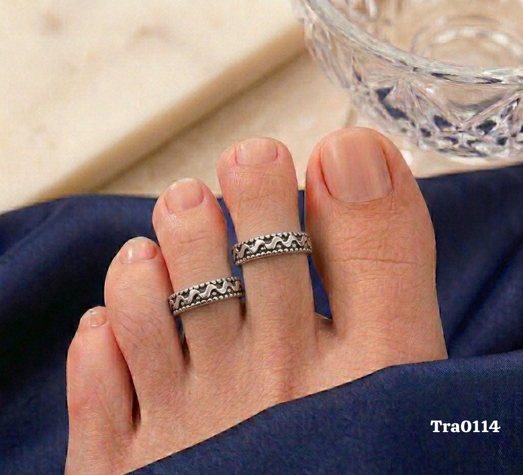 Abstract wave-like pattern Silver Toe Rings