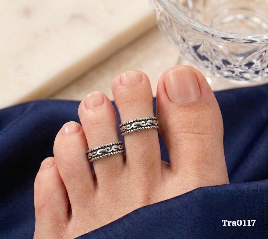 Wave-like motif Silver Toe Rings