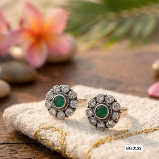 Green stone Silver Toe Rings
