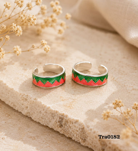 Green and pink zig-zag, chevron-style pattern Silver Toe Rings