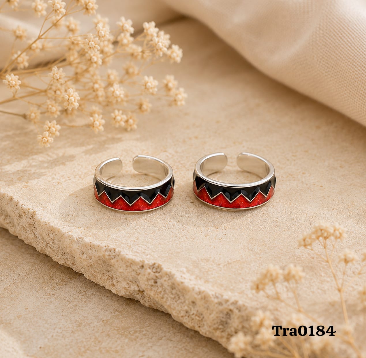 Black and red zig-zag, chevron-style pattern Silver Toe Rings