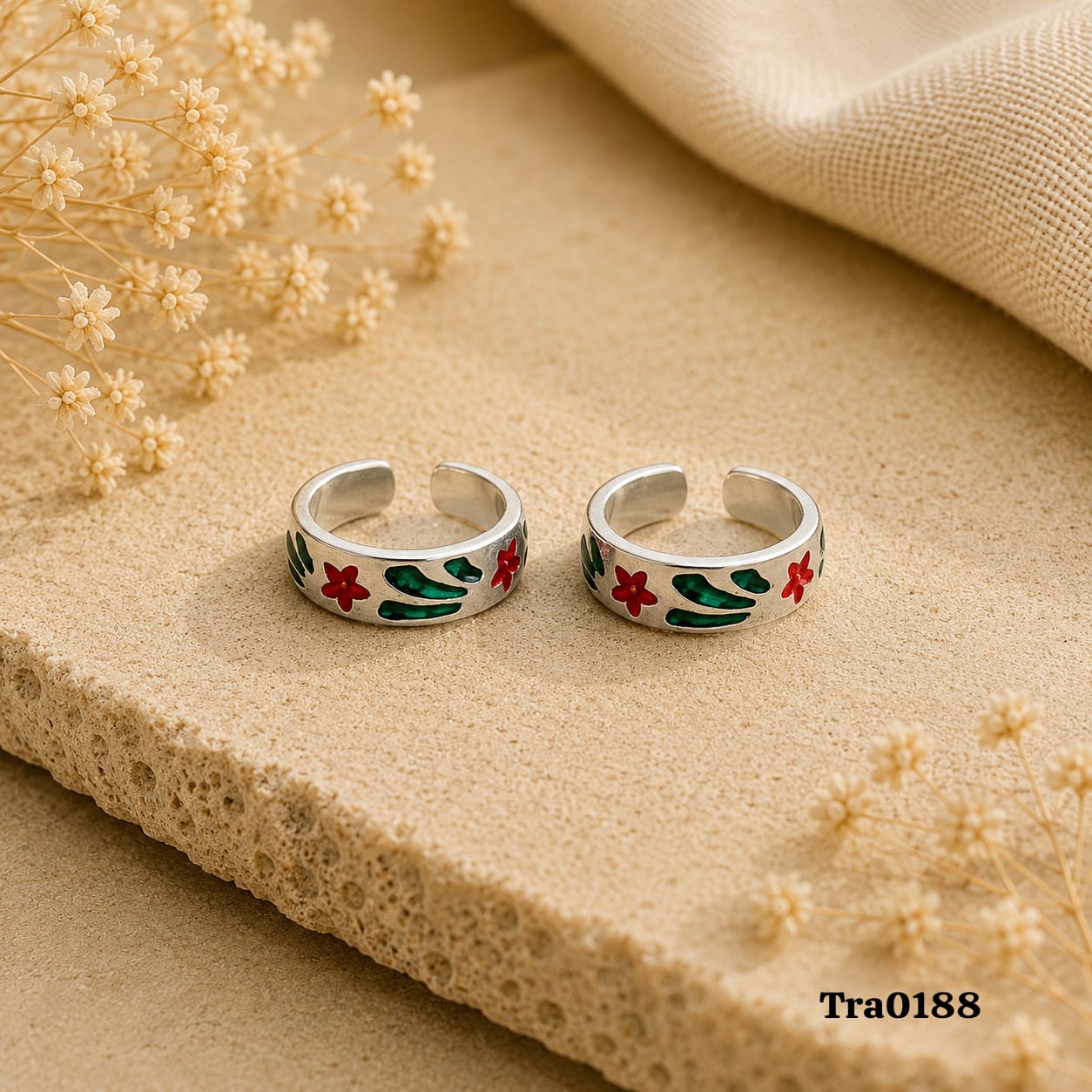 Red stars and green leaf Silver Toe Rings