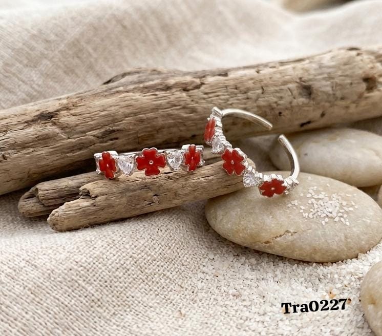 Red, flower-shaped Silver Toe Rings