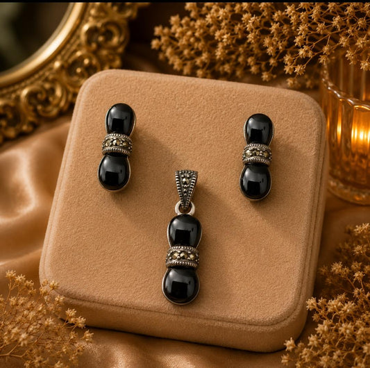 Onyx Minimalist Drop Pendant Set