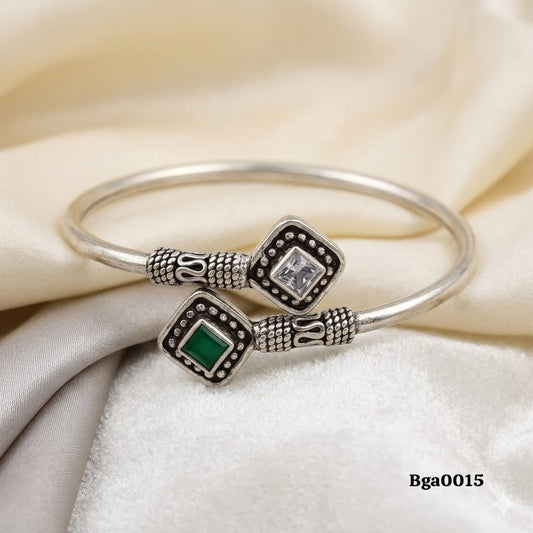 Geometric Gemstone Kada