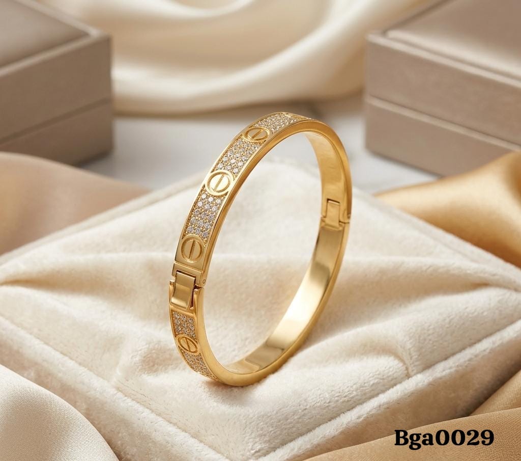 Gold-Plated Screw Motif Bangle
