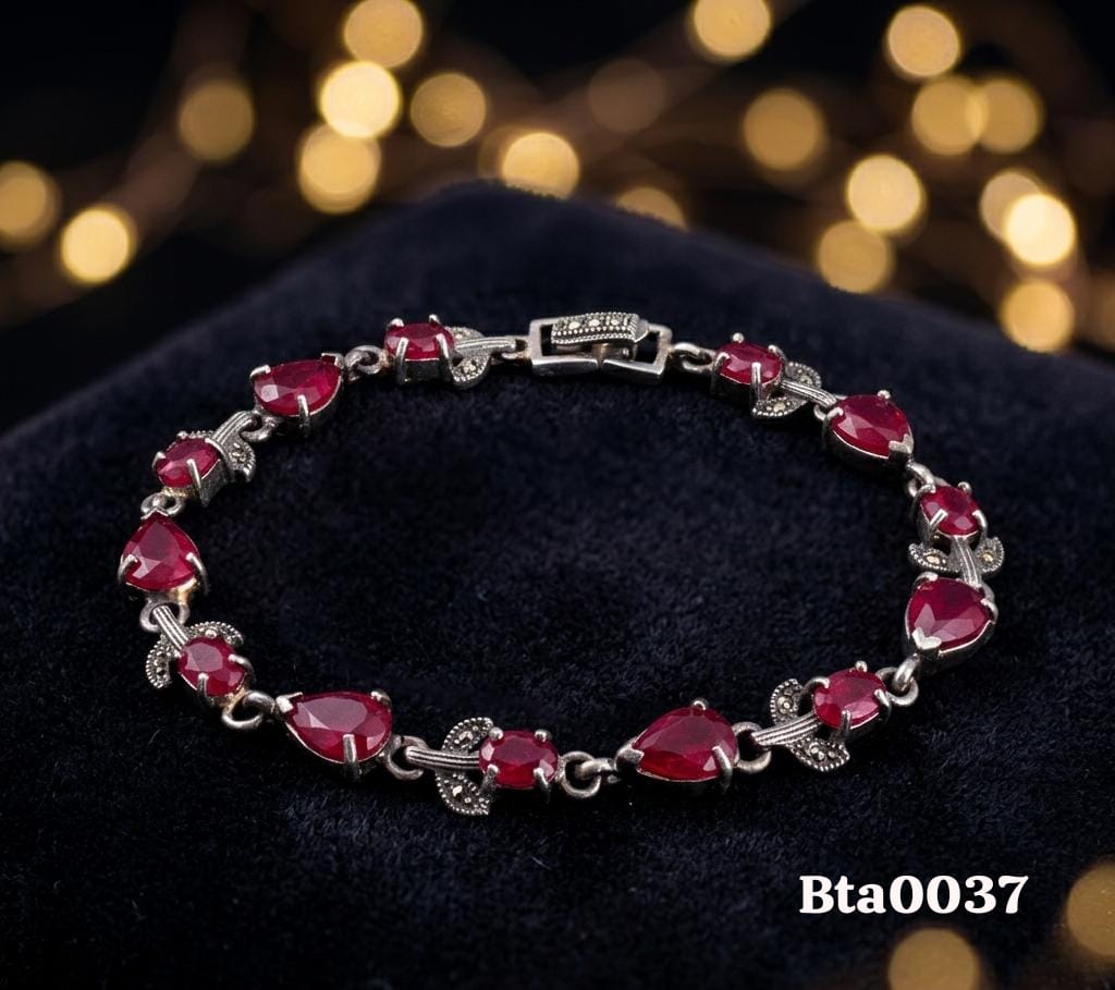 Elegant Pear-Shaped Red Gemstone Marcasite Bracelet