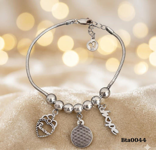 Elegant Princess & Hope Charm Bracelet