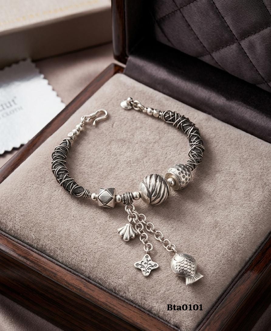 Textured Wire-Wrapped Fish Charm Bracelet