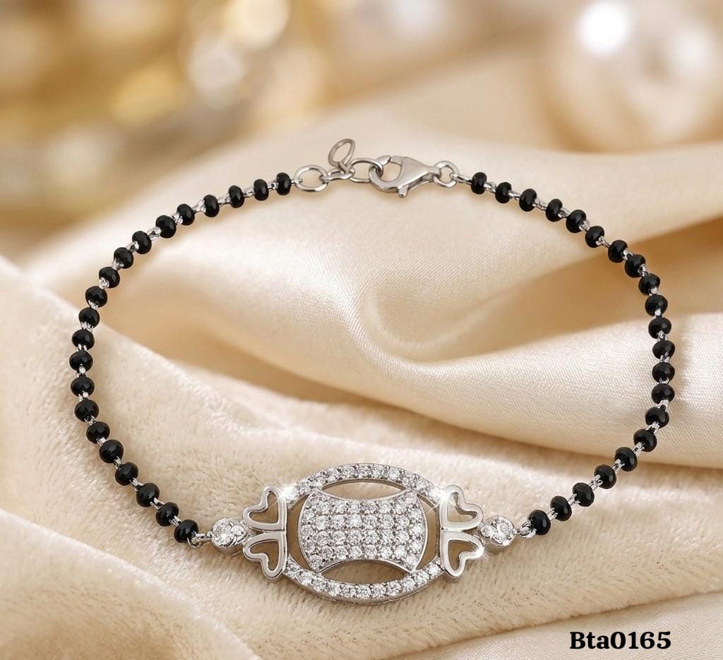 Elegant Ornate Stone Centerpiece Black Bead Sterling Silver Bracelet