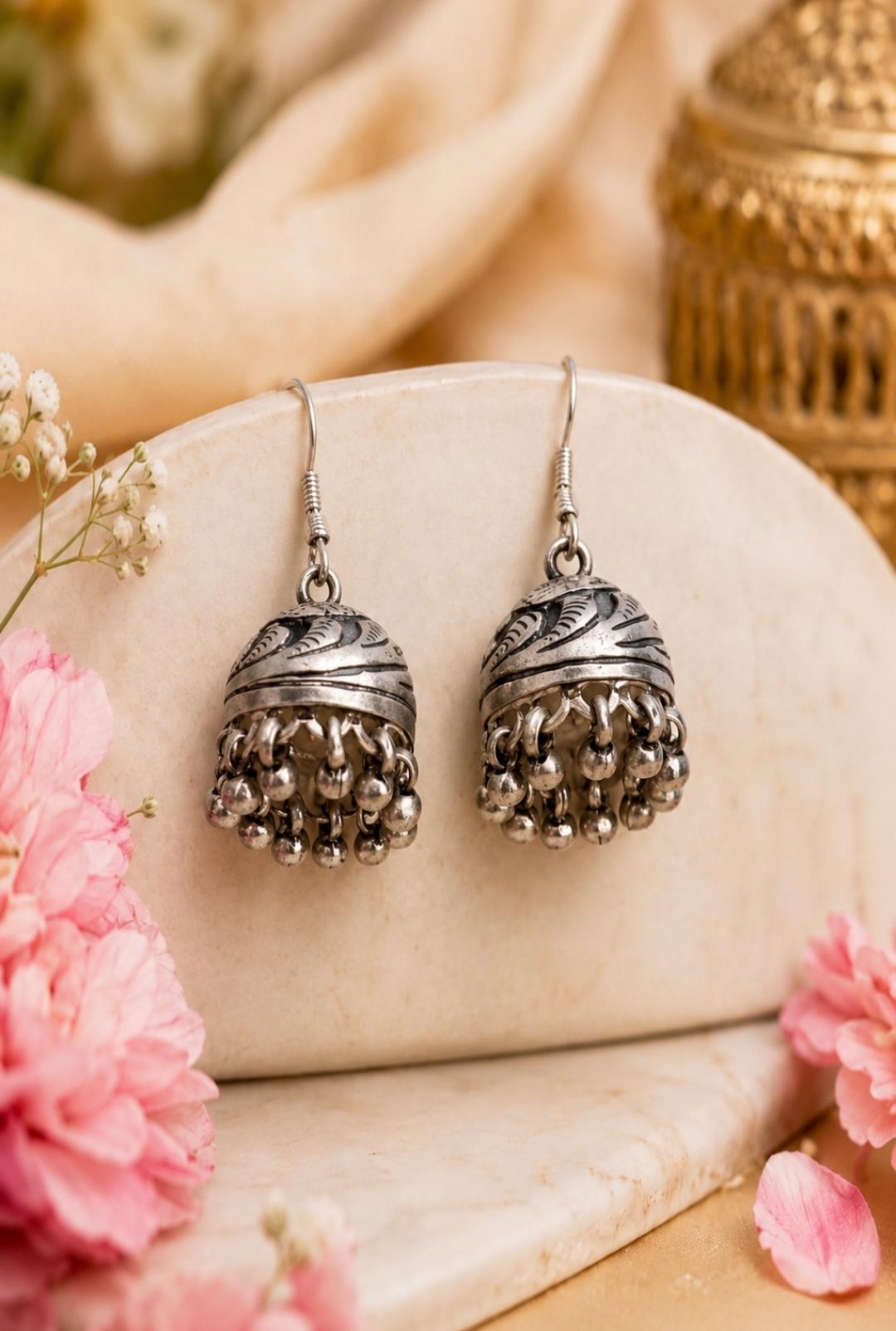 Detailed handcrafted pattern work