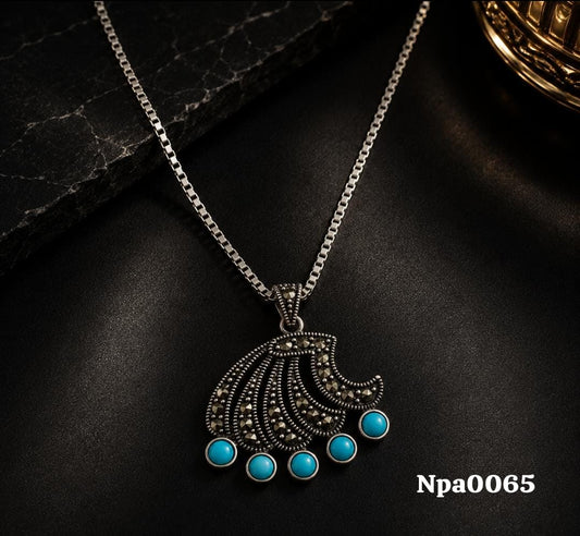 Decorative Pendant Necklace