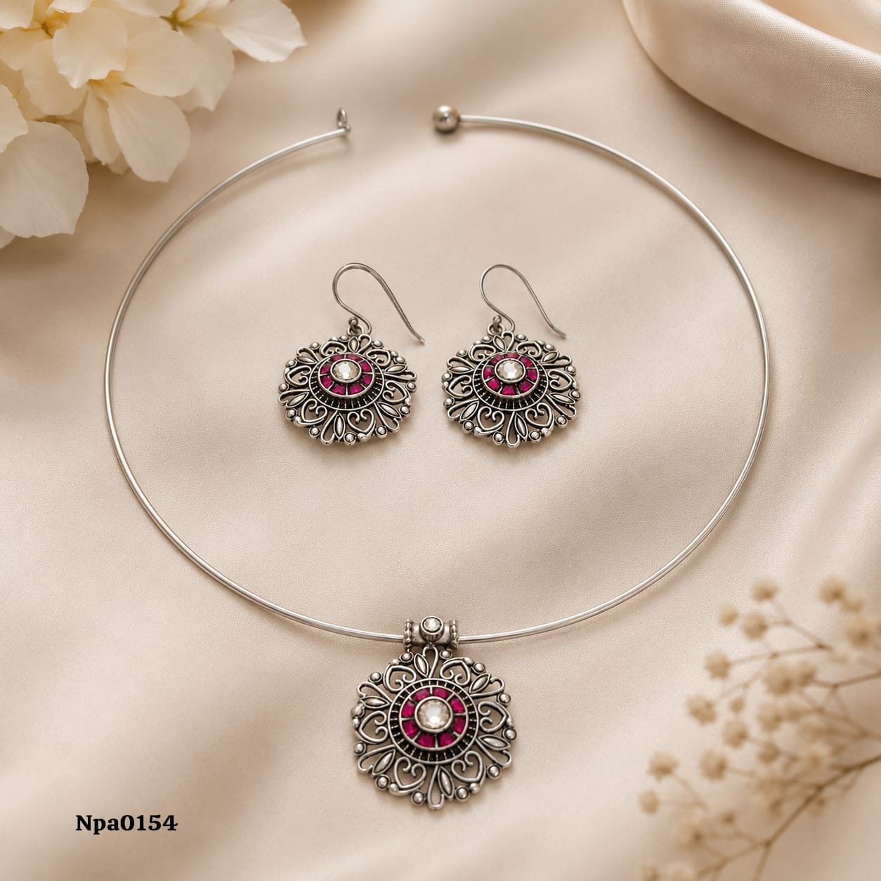 Elegant Filigree Necklace and Earring Set