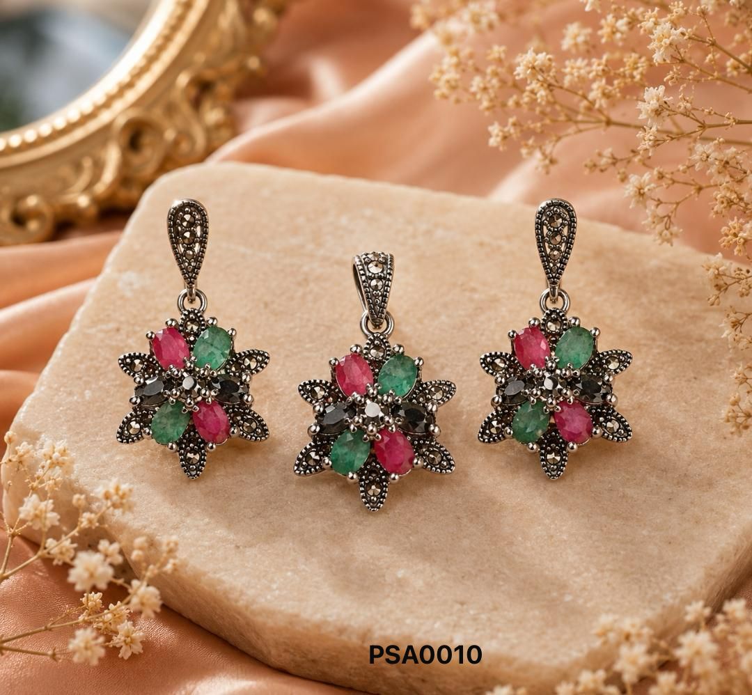 Navratna Floral Pendant Set