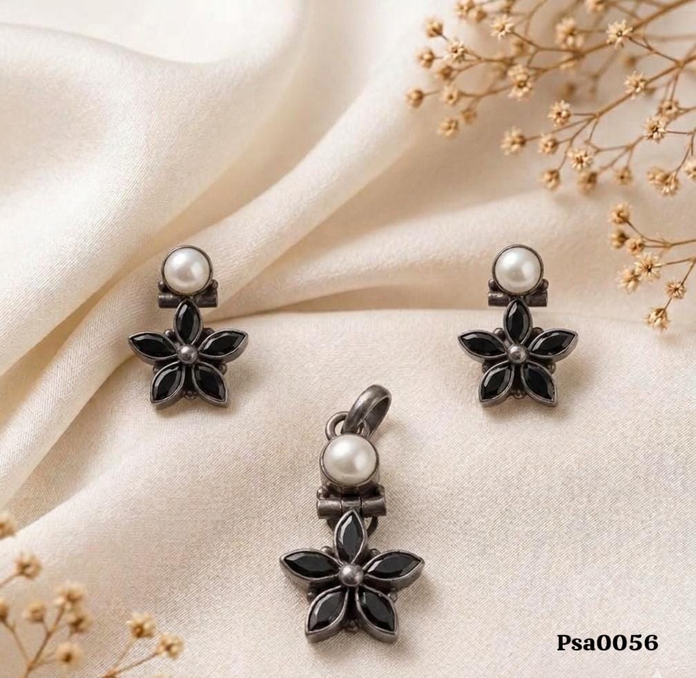 Black Star Flower Pearl Oxidized Silver Pendant Set