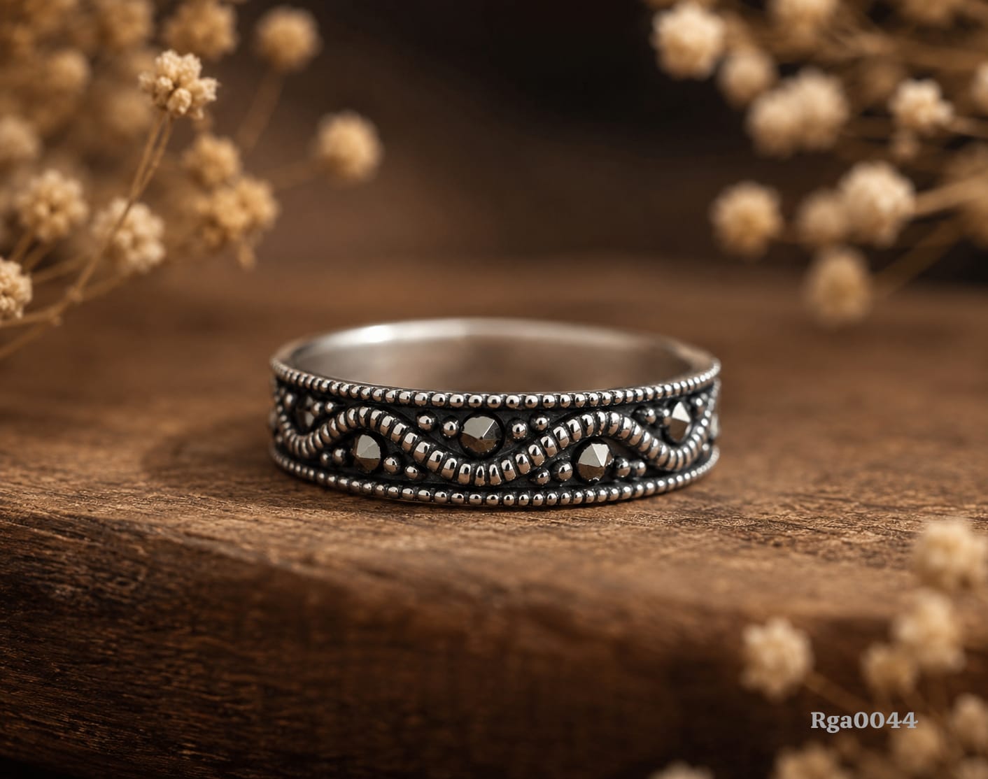 Wavy Pattern Marcasite Band Ring