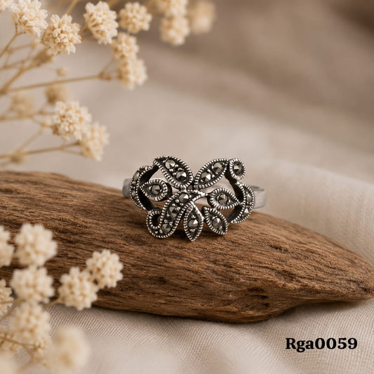 Marcasite Filigree Leaf Ring