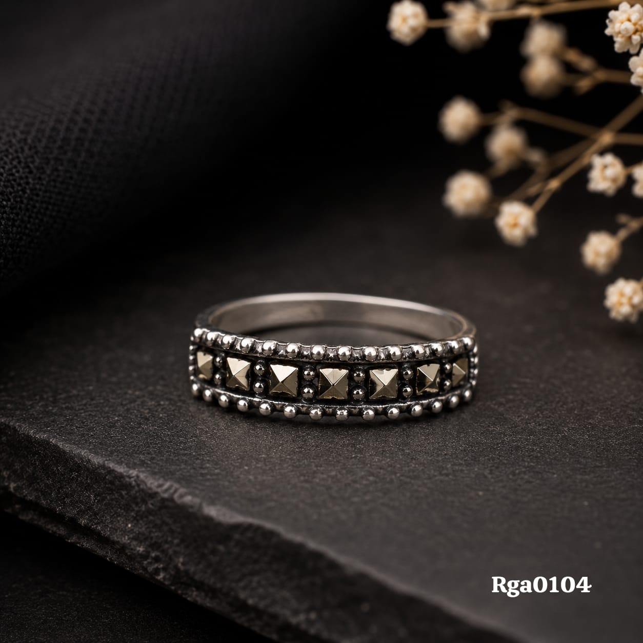 Beaded Edge Square Facet Band