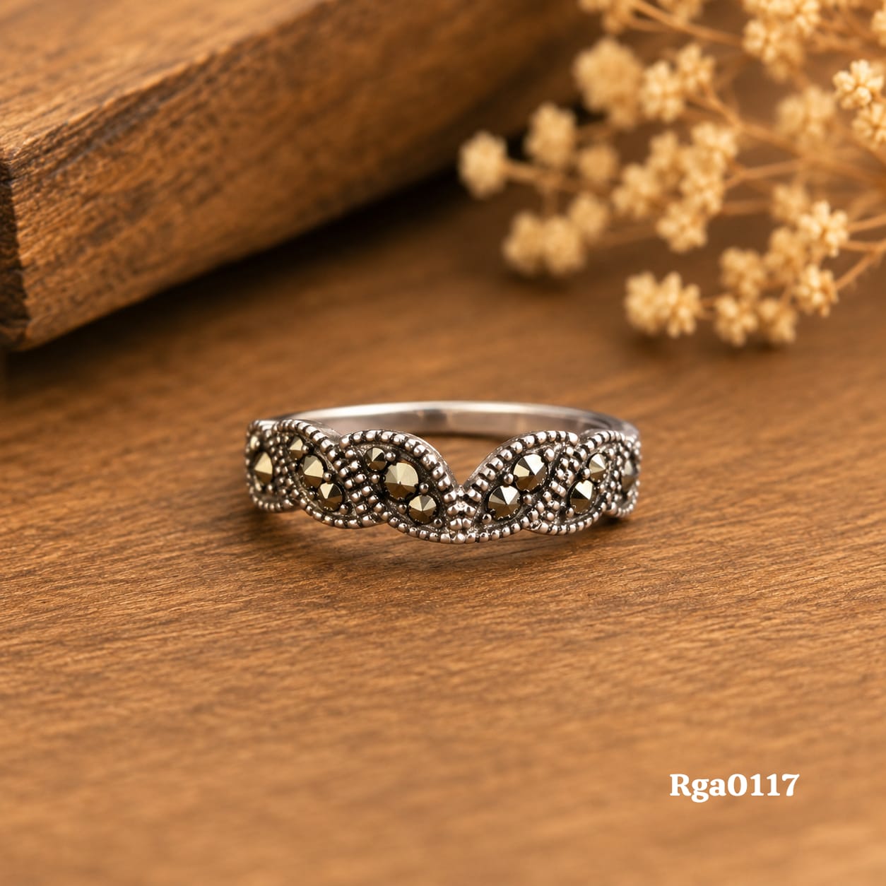 Sterling Silver Marcasite Leaf-Patterned Band