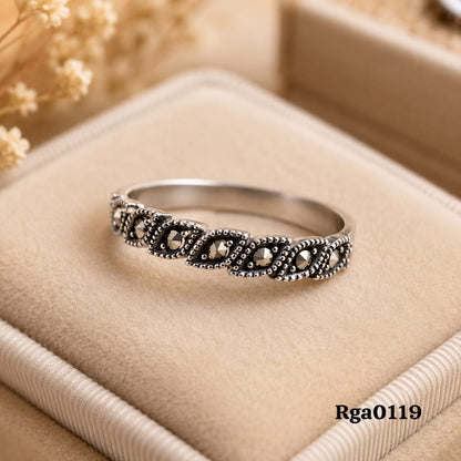 Eye Pattern Marcasite Band