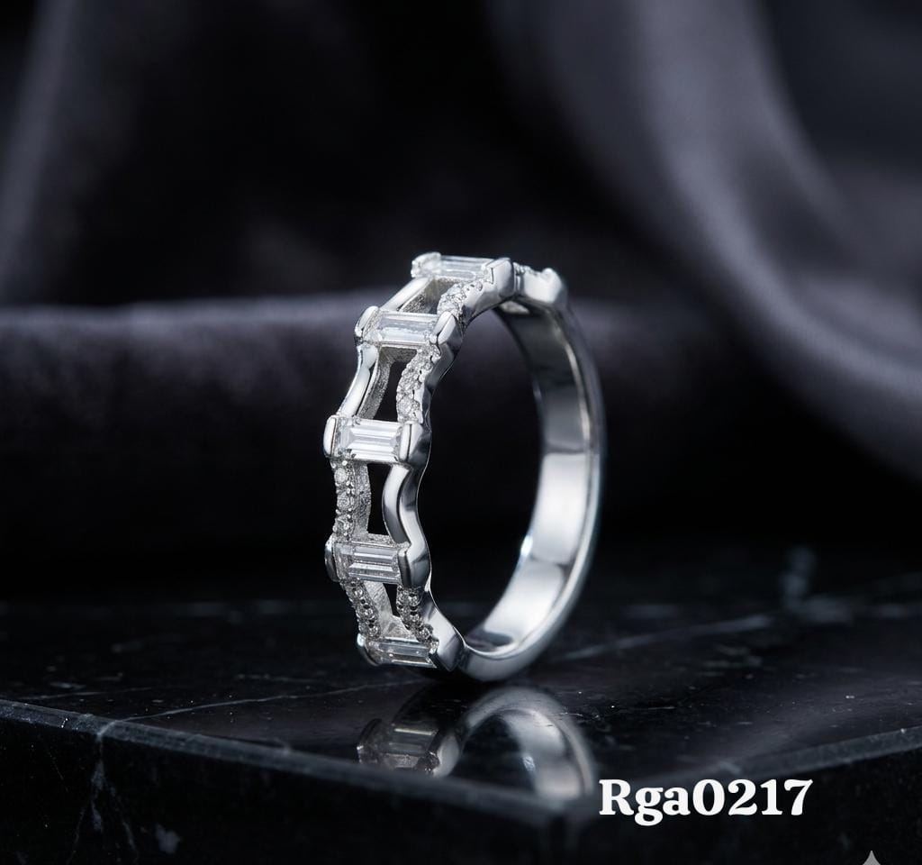 Baguette Stone Band