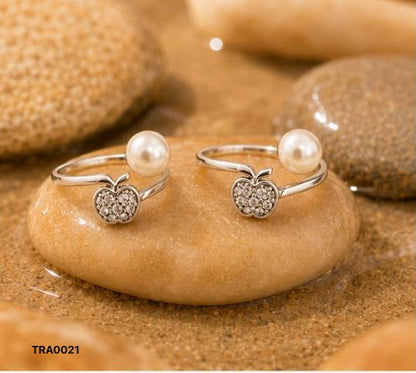 92.5 Sterling Silver Apple & Pearl Toe Rings