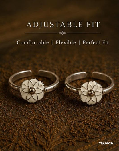 92.5 Sterling Silver floral motif with white enamel Toe Rings