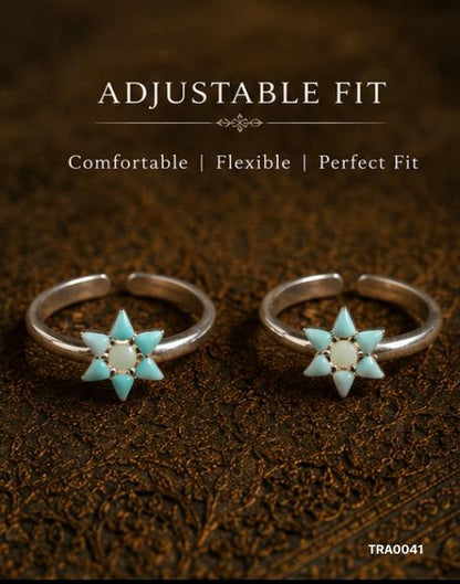 92.5 Sterling Silver star-shaped motif accented with soft turquoise enamel Toe Rings