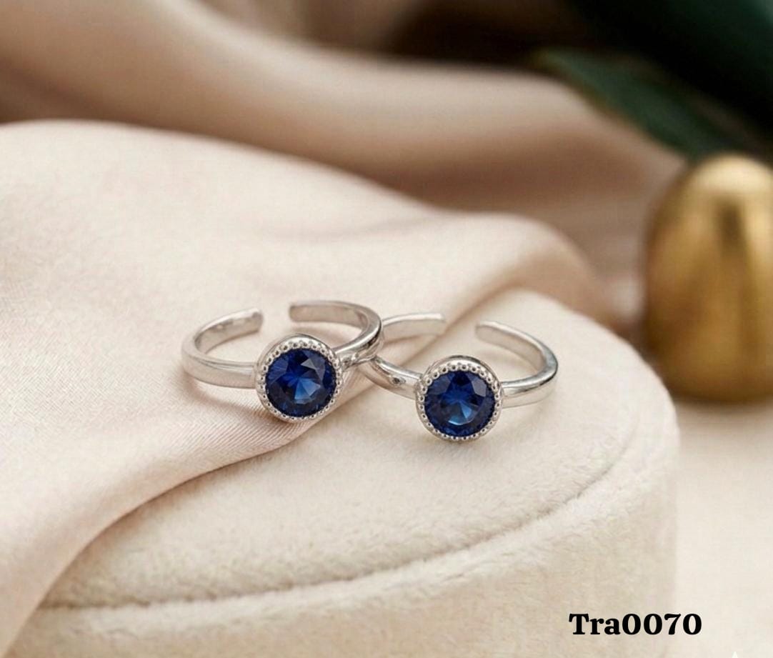 Elegant Round-Stone Silver Rings - Deep Blue Gemstone