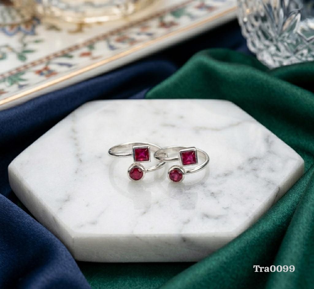 92.5 Sterling Silver square and round-shaped red gemstone Toe Rings