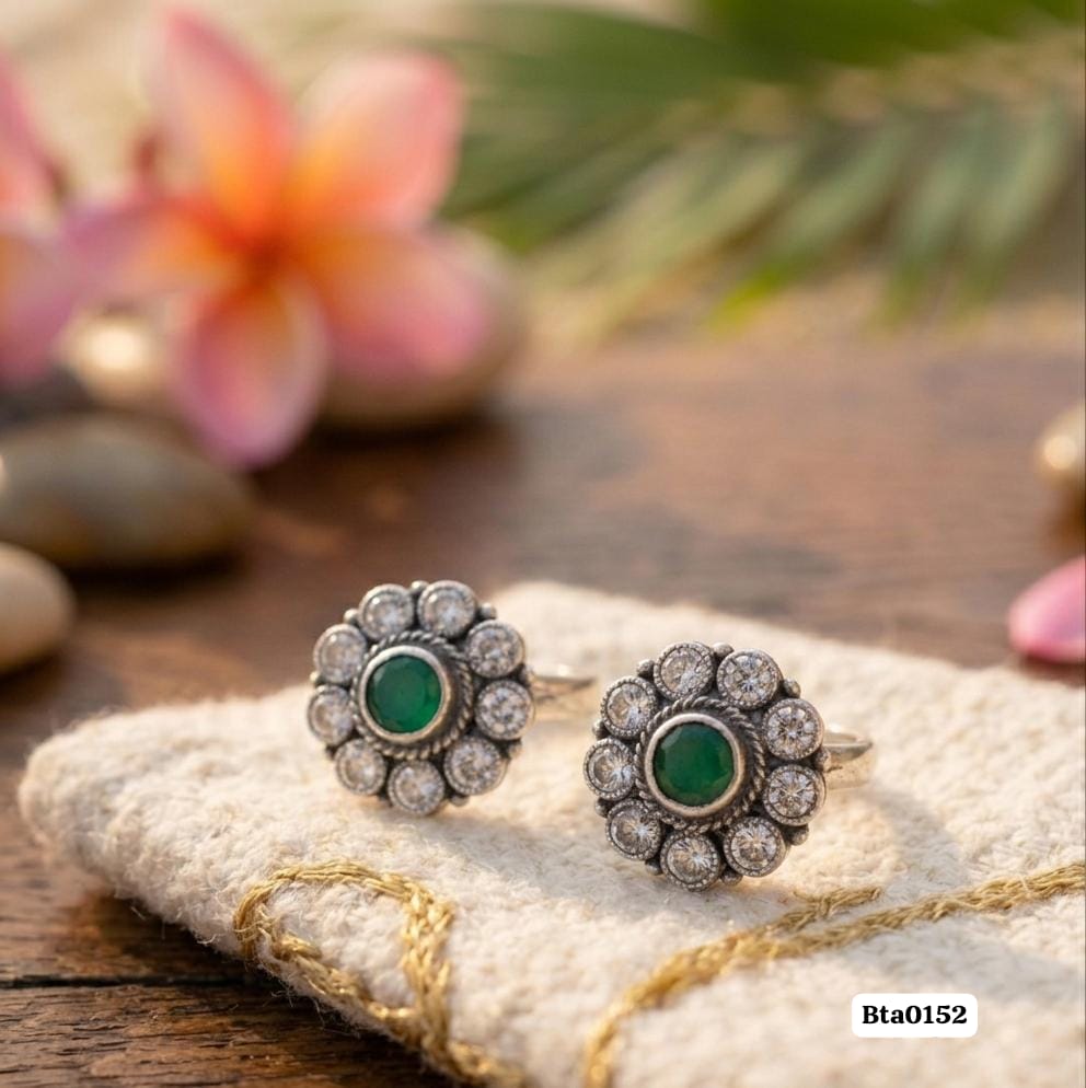 Green stone Silver Toe Rings
