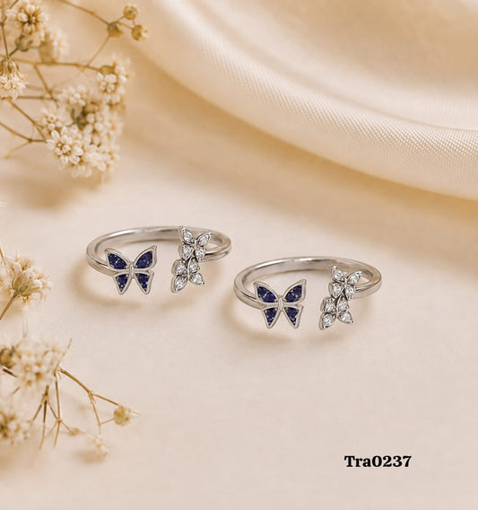 Butterfly-shaped centerpiece Silver Toe Rings