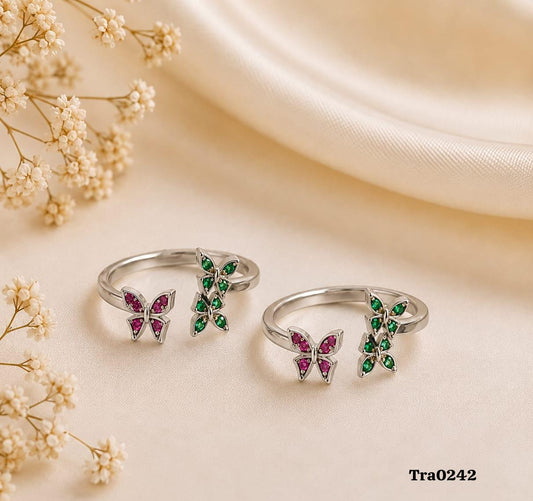 Open band Silver Toe Rings with with a butterfly-shaped centerpiece on each end