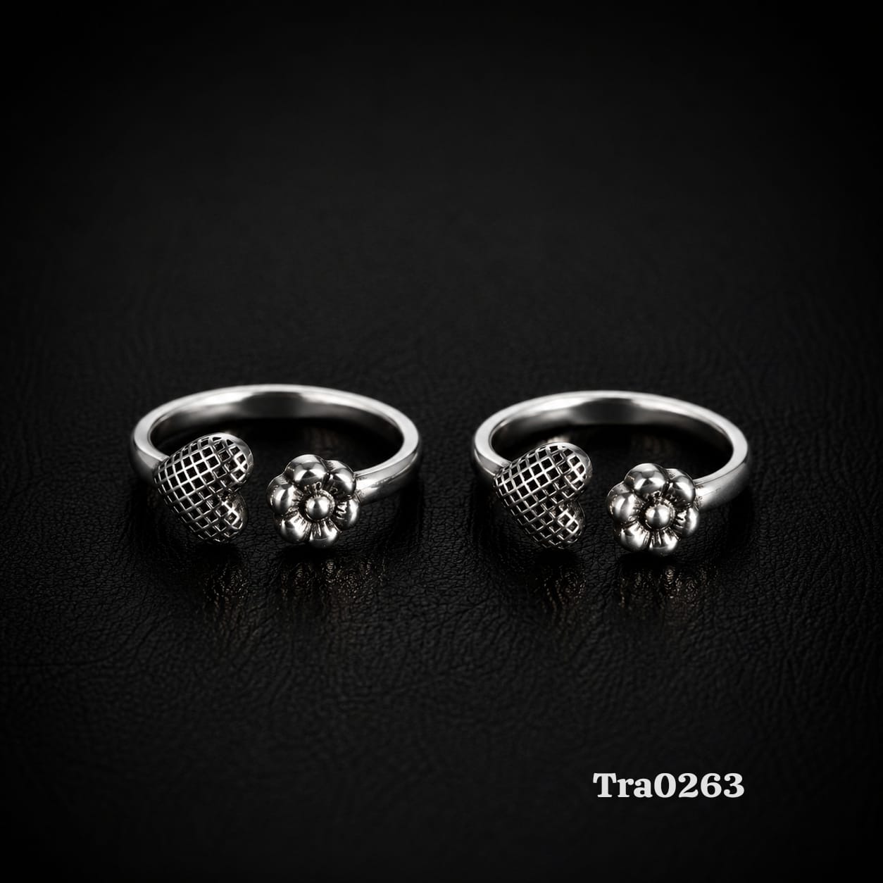 Grid-patterned heart Silver Toe Rings