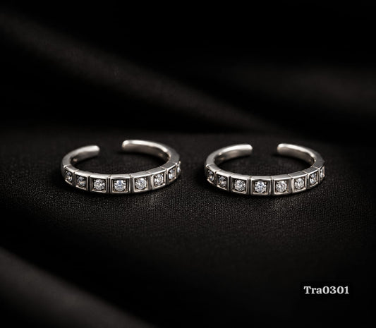 Metallic segmented finish Silver Toe Rings