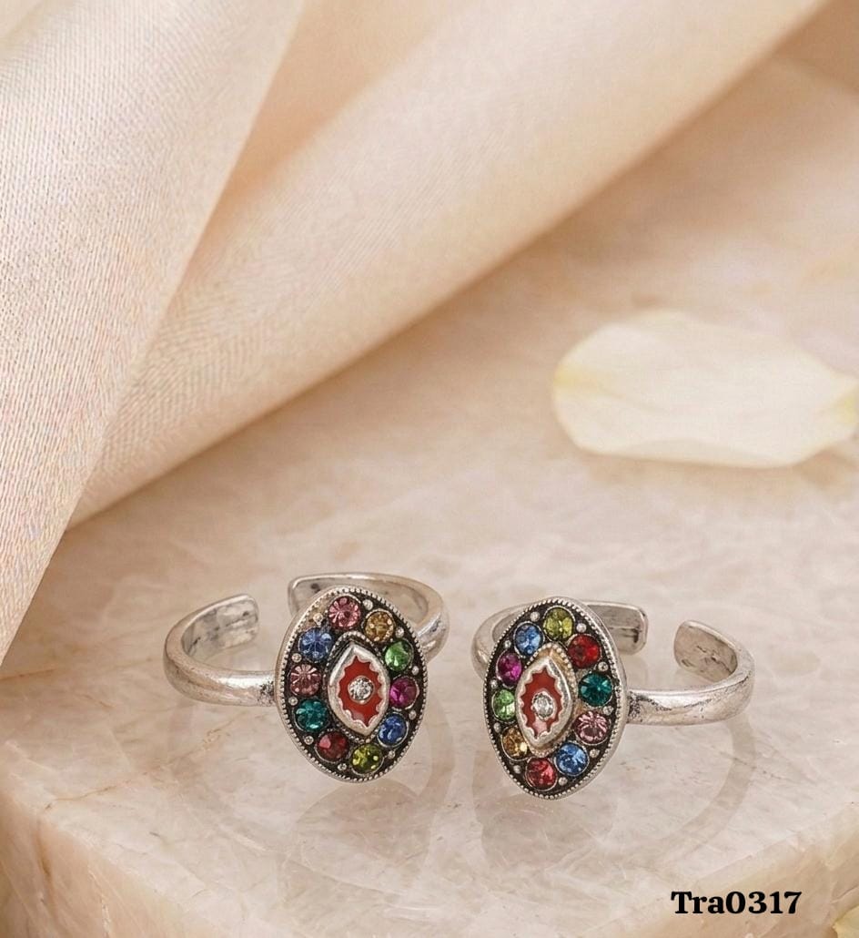 Sterling Silver eye-inspired motif with red enamel Toe Rings