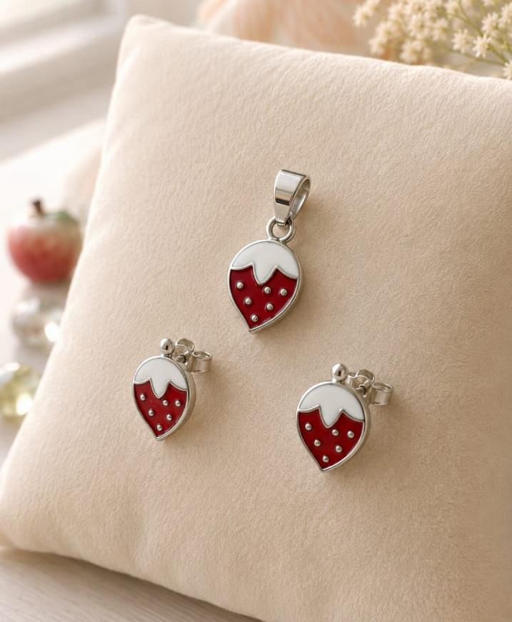 Strawberry Sparkle pendant earring set