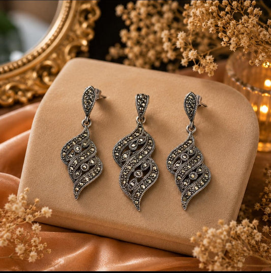 Marcasite Vintage Wave Pendant Set
